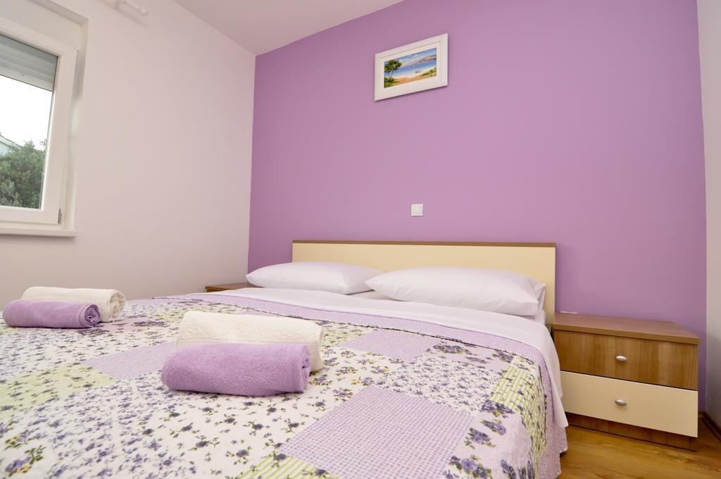 Apartments Marija - Maslenica - First Line To The Sea Pokoj fotografie