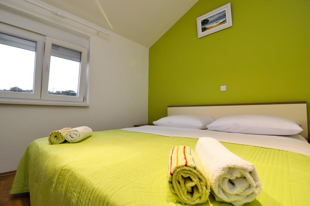 Apartments Marija - Maslenica - First Line To The Sea Exteriér fotografie