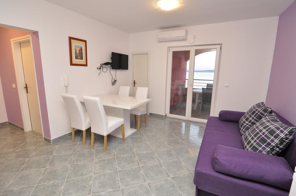 Apartments Marija - Maslenica - First Line To The Sea Exteriér fotografie