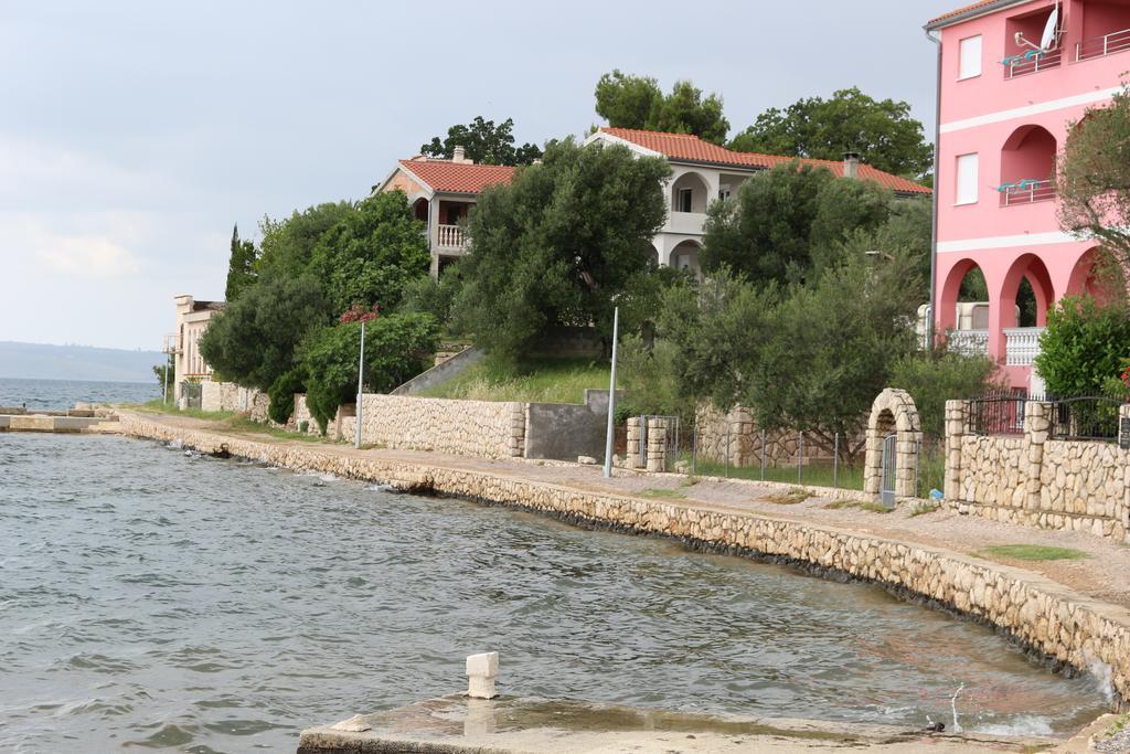 Apartments Marija - Maslenica - First Line To The Sea Exteriér fotografie